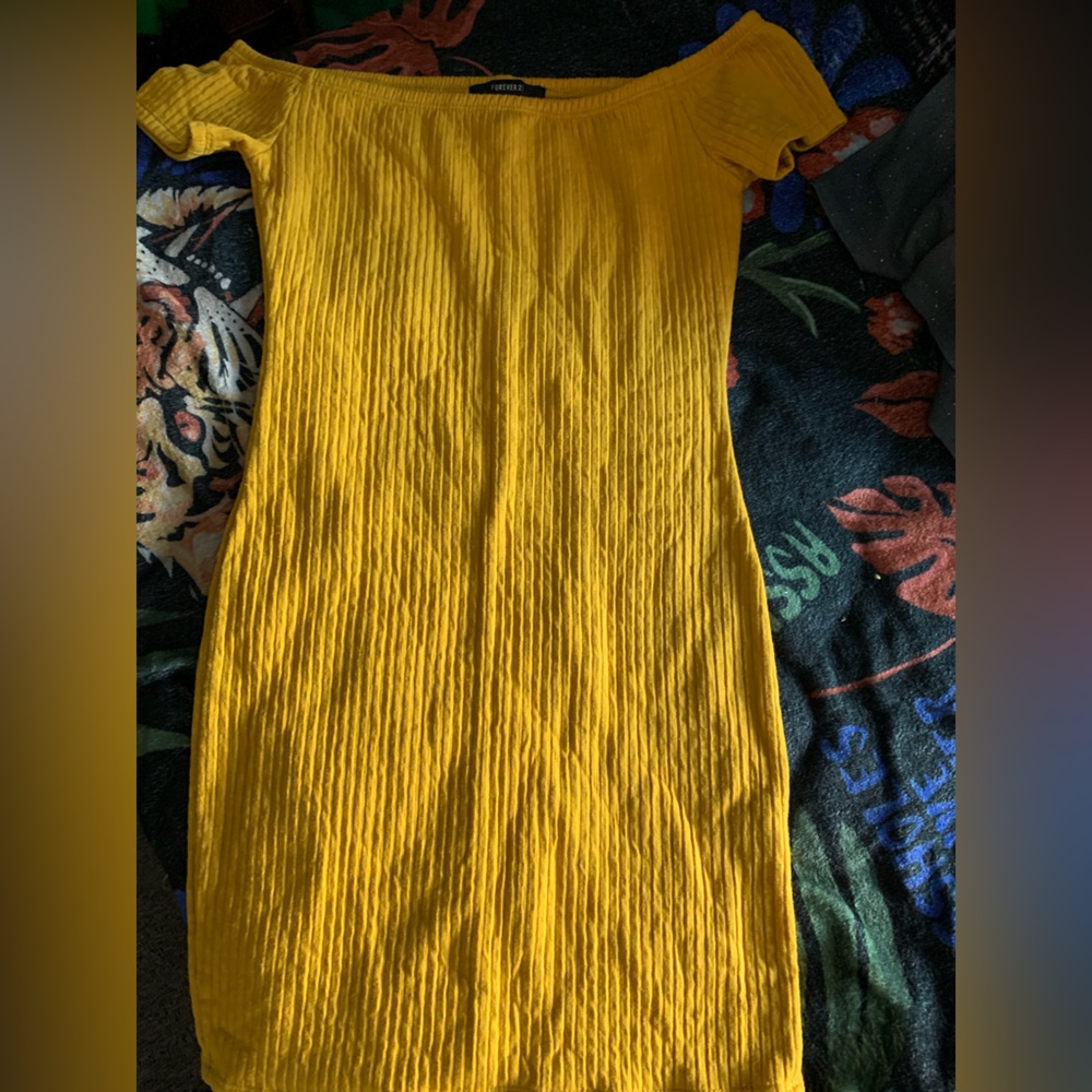 Mustard yellow bodycon dress
